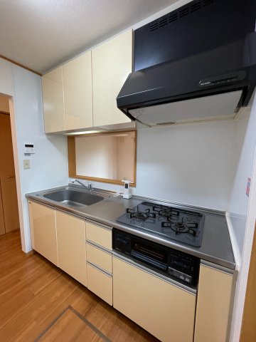 キッチン　※別号室参考写真です