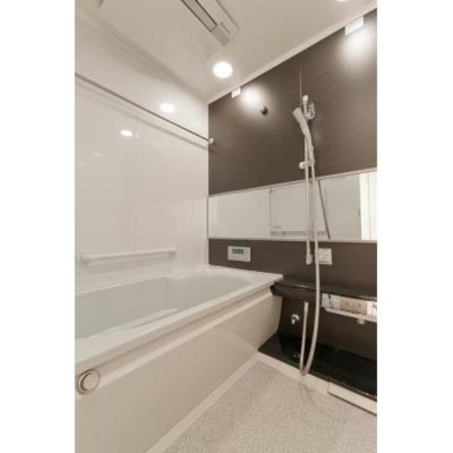 バス・シャワールーム　※写真は同タイプ住戸です。