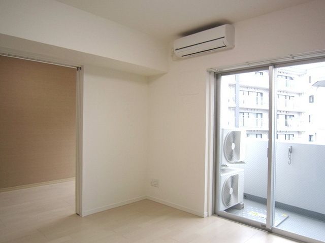 居室・リビング　オールフローリング