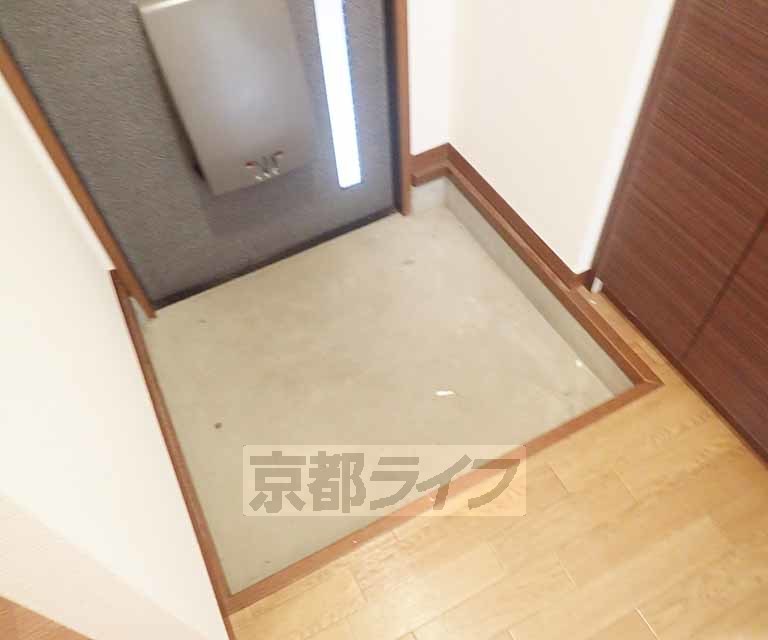 玄関　すっきりとした玄関です。