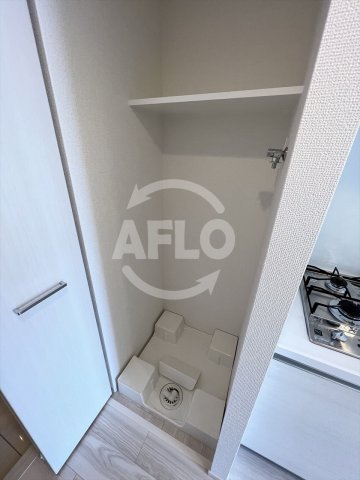 その他設備　アドバンス大阪バレンシア　洗濯機置場