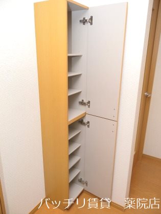 収納　※同型タイプの為、現状を優先いたします