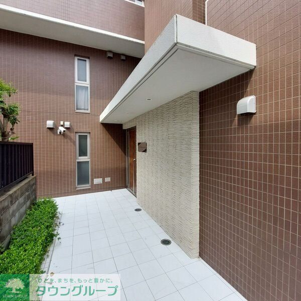 エントランス　部屋探しは株式会社　タウンハウジング　までお気軽にお問合せ…