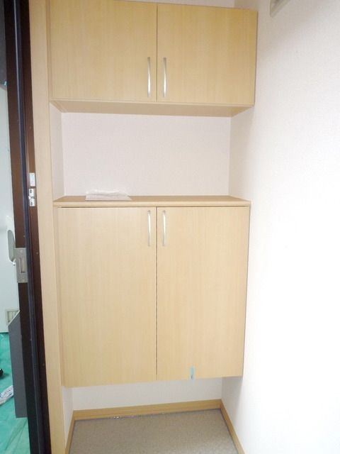 玄関　たっぷり入る下駄箱