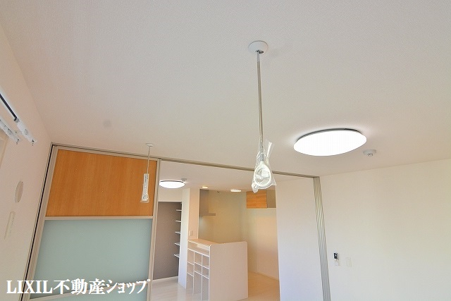その他設備　あると便利な室内物干し機能付です。
