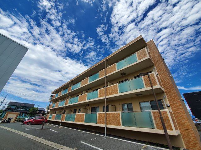 建物外観　★角部屋★インターネット無料★追焚★エアコン★オートロック★