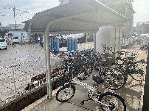 その他共有部分　駐輪場完備