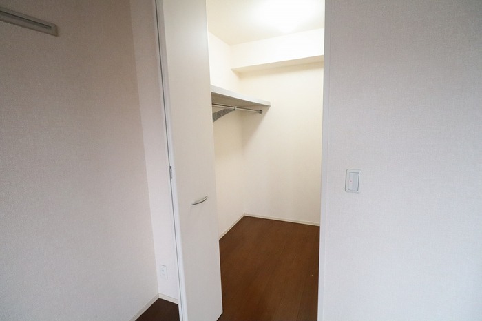 収納　ウォークインクローゼット