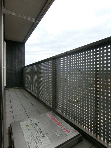 バルコニー　イメージ301号室の写真（反転あり）