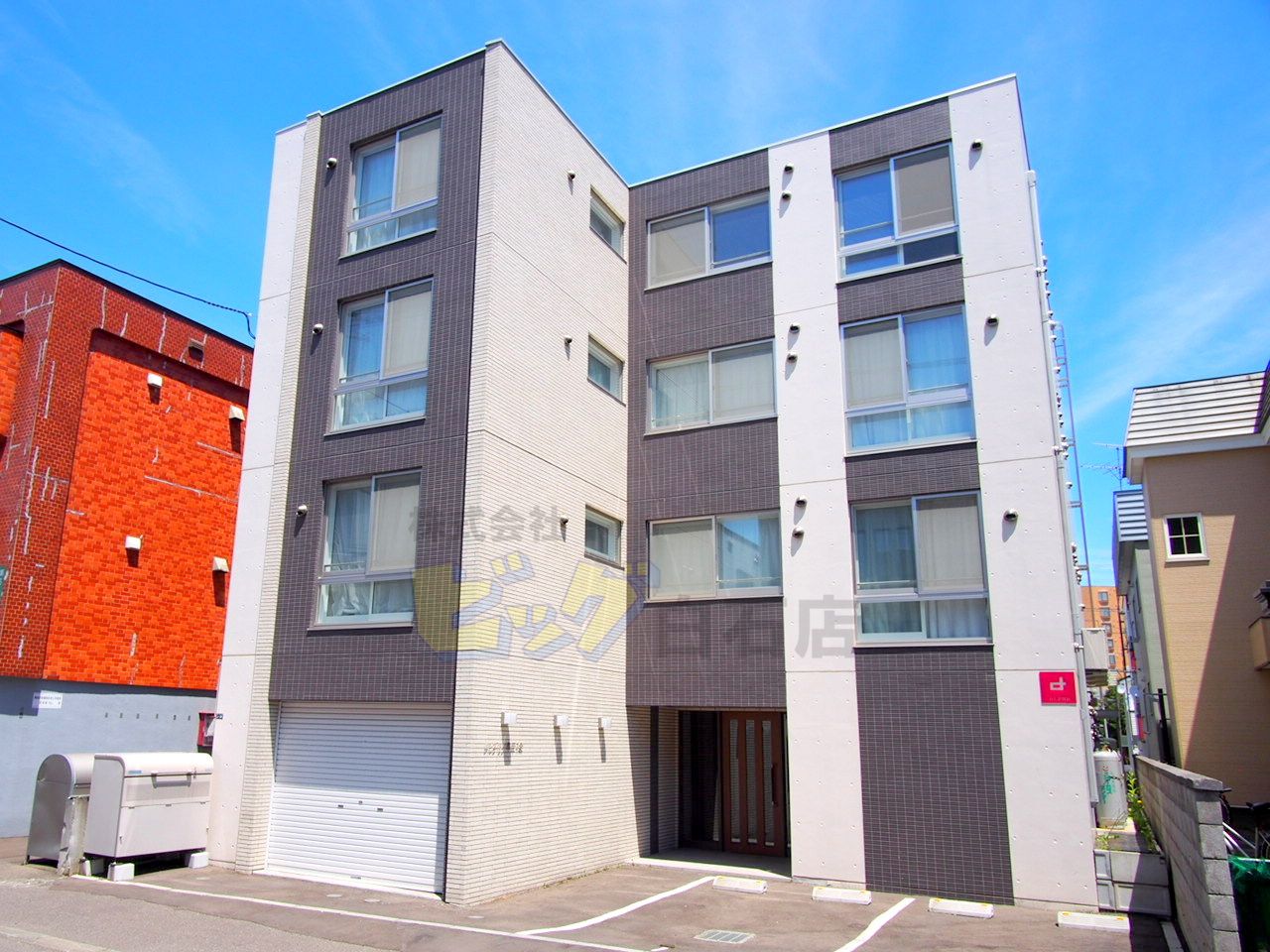 建物外観　インターネットが無料で利用可能なマンションです♪