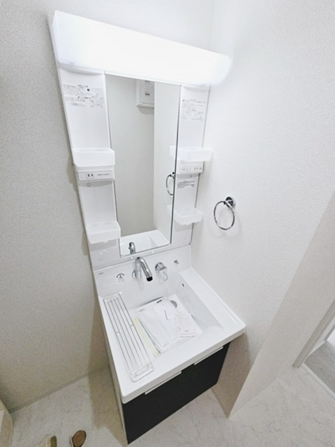 洗面設備　「b’CASA西大泉」