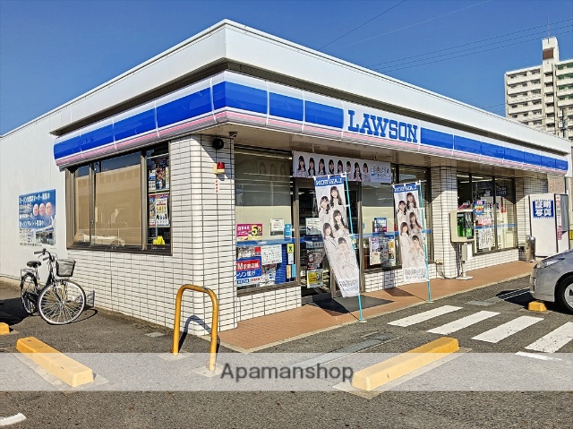 コンビニ　ローソン（コンビニ）まで553m
