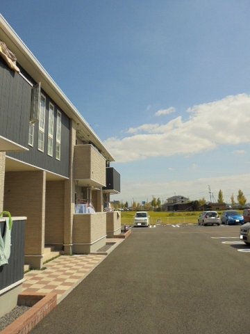 エントランス　建物の内部です