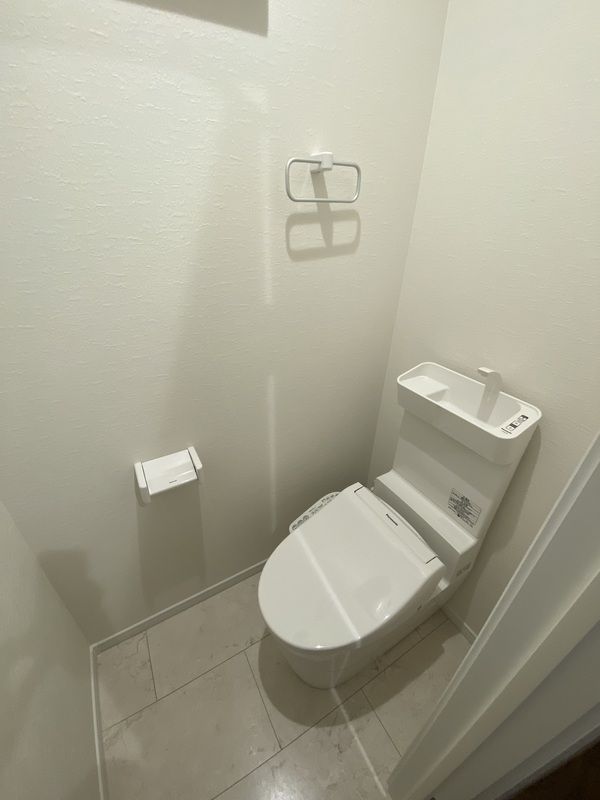 トイレ　落ち着いたトイレです