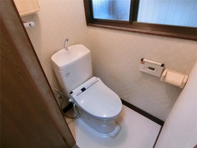 トイレ　ウォシュレット付きの洋式トイレ♪