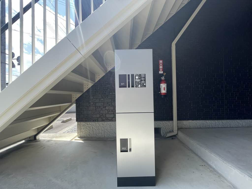 建物外観　宅配ＢＯＸ