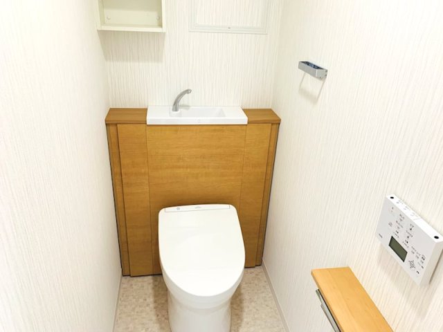 トイレ　※別号室のお写真のため現況優先