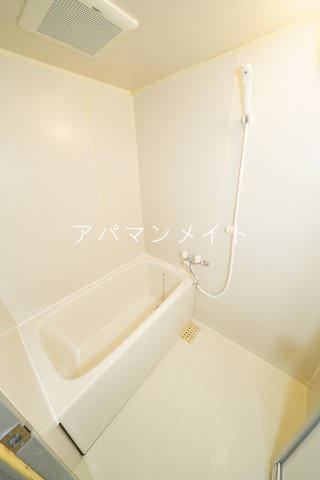 バス・シャワールーム　使いやすいお風呂です