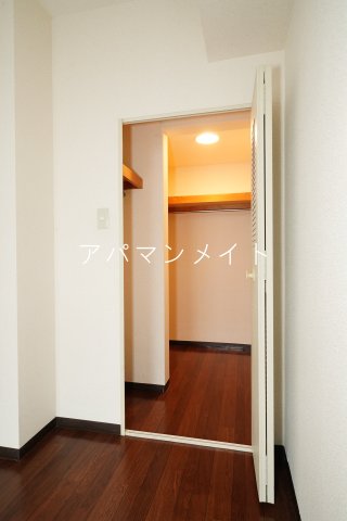 収納　ウォークインクローゼット！