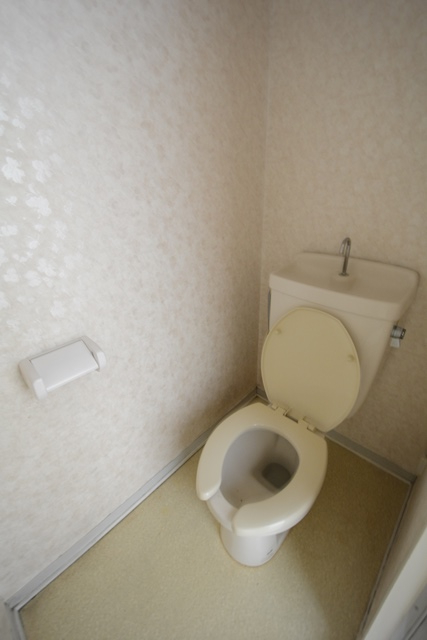 トイレ　コンパクトで使いやすいトイレです♪
