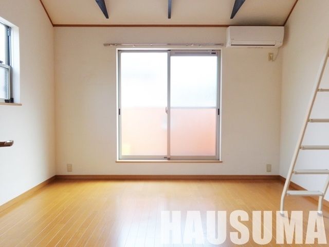 居室・リビング　居室※他号室参考写真です