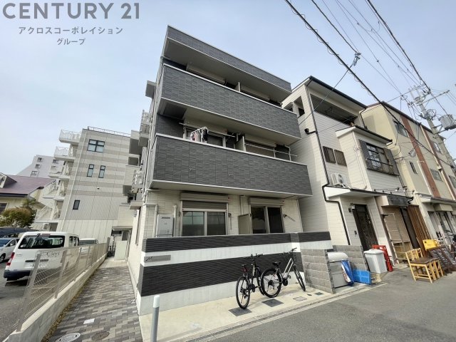建物外観　モニター付きオートロック・宅配BOX付き！