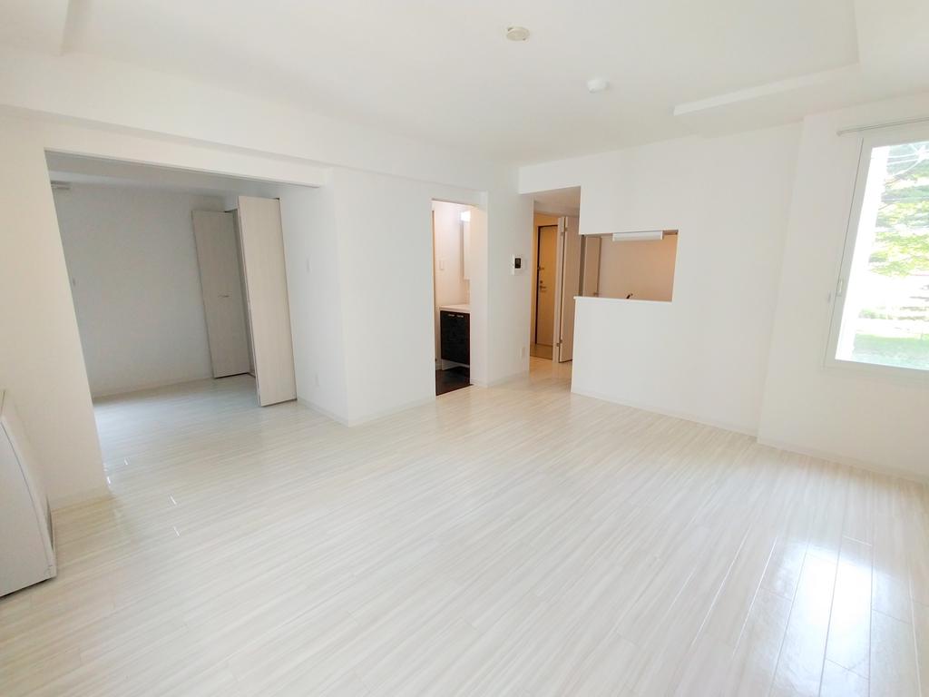 居室・リビング　広々として配置がしやすいお部屋です♪