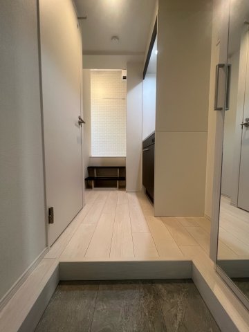玄関　別号室イメージの為、現状を優先致します。