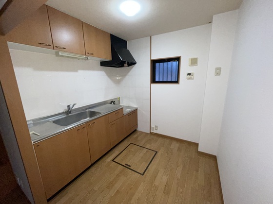 キッチン　※別部屋の写真です