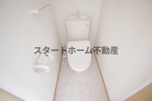トイレ　落ち着いたトイレです