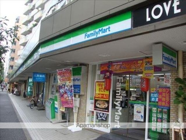 その他　【コンビニエンスストア】ファミリーマート　文京白山駅前店（その他）まで286m