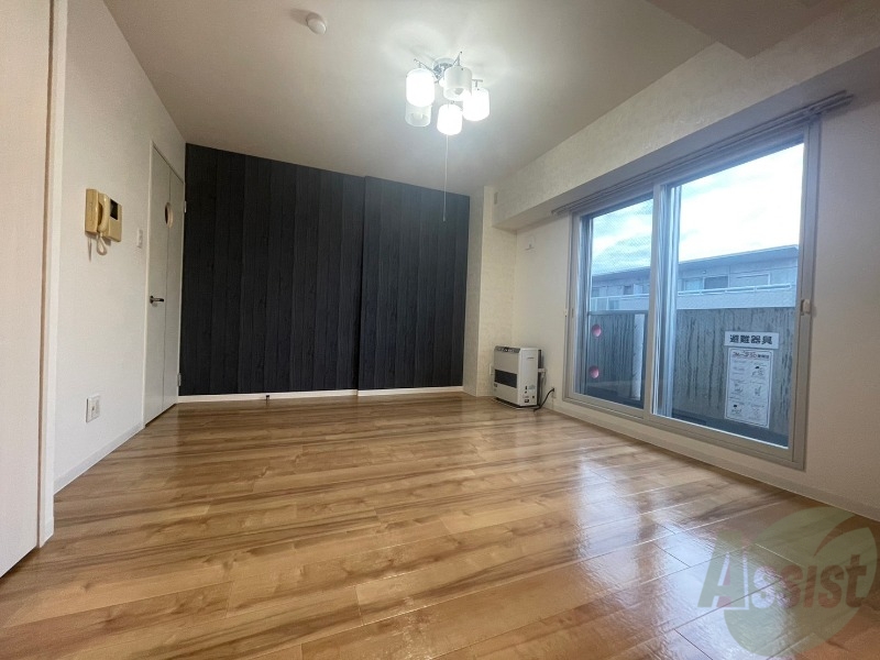 居室・リビング　広くてキレイなお部屋が広がっていて、充実した生活が送れそう。