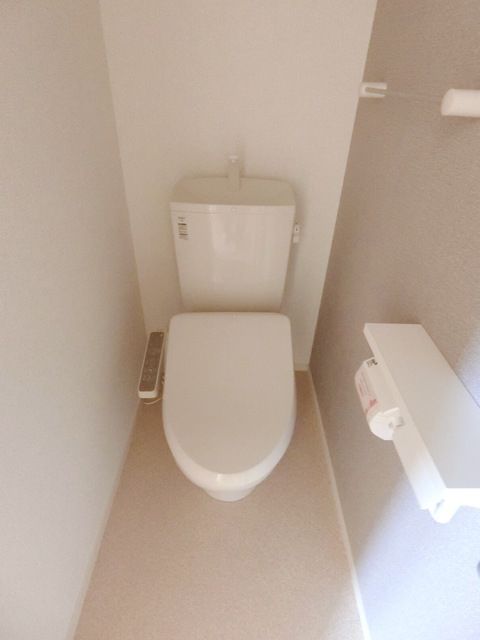 トイレ　☆温水洗浄暖房便座☆