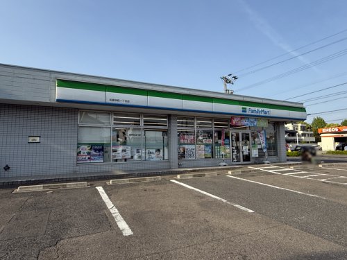 コンビニ　ファミリーマート 如意申町一丁目店（コンビニ）まで374m