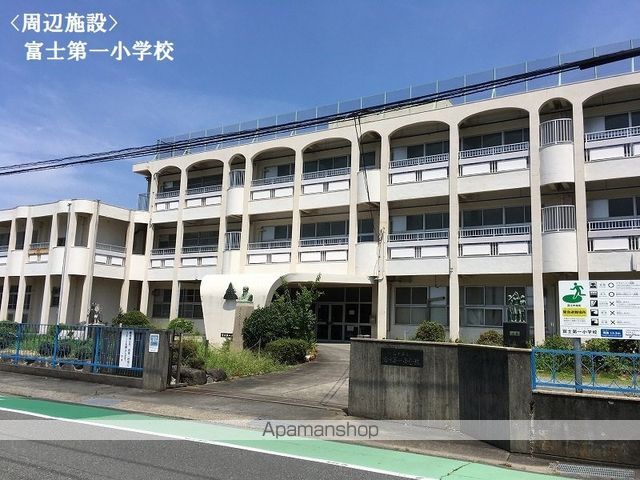小学校　第一小学校（小学校）まで635m