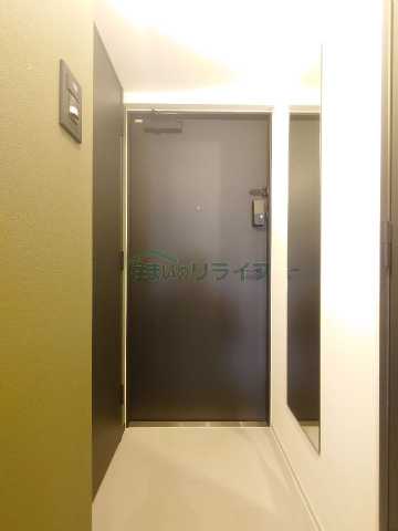 ZOOM信濃町の玄関写真