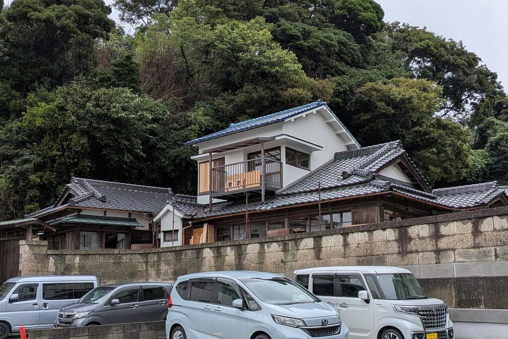 日本さかな専門学校学生シェアハウスの玄関写真