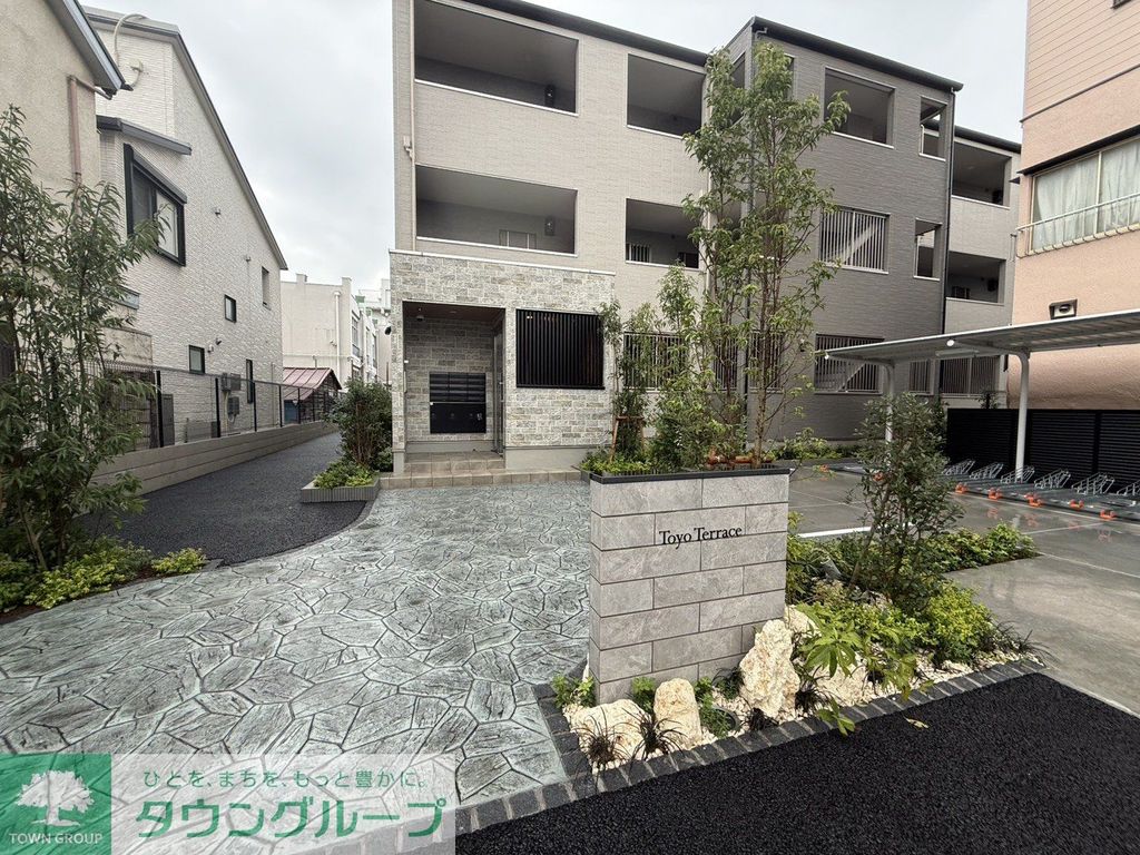 建物外観　エントランス