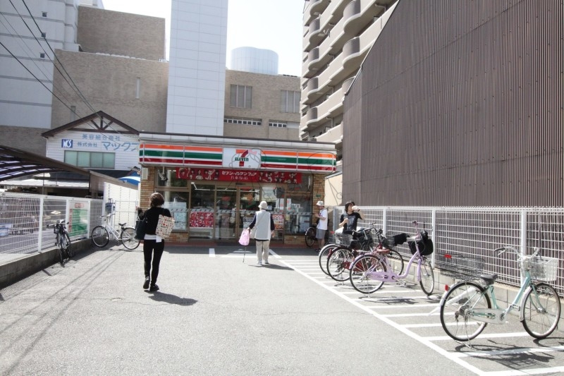 コンビニ　セブンイレブン大阪阿倍野筋4丁目店（コンビニ）まで290m