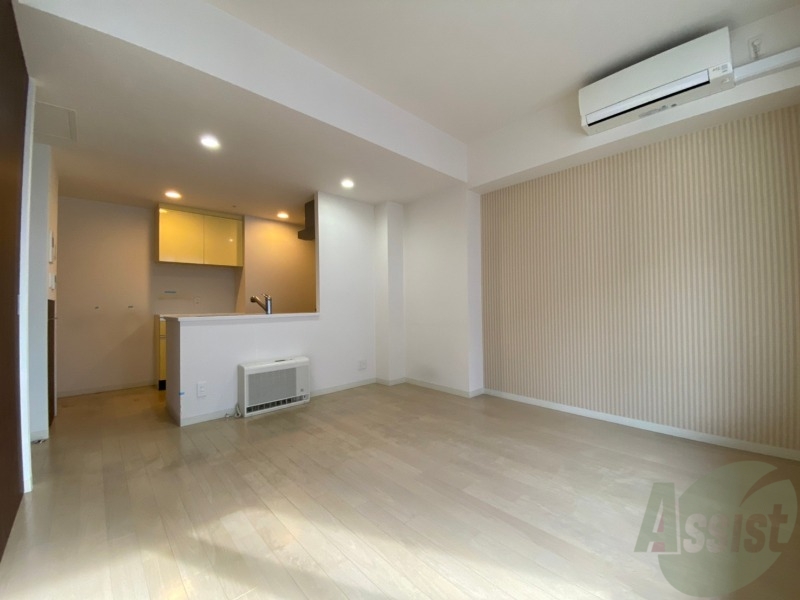 居室・リビング　広くてキレイなお部屋が広がっていて、充実した生活が送れそう。