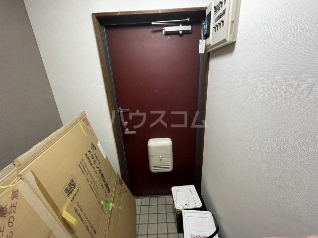 ドミールFUTABAの玄関写真