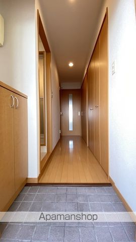 ＪＲ山陽本線 北長瀬駅 徒歩9分 6階建 築22年の玄関写真