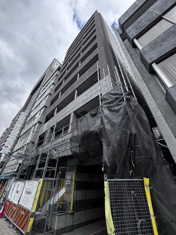 建物外観　共用部は工事中です、通路などきれいにしているそうです