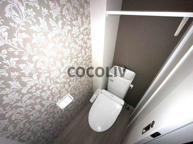 トイレ　同物件別部屋写真