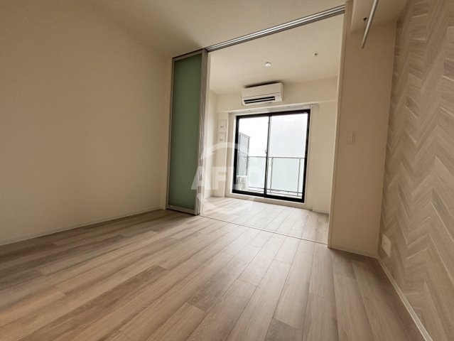 コンフォリア・リヴ本町WEST Qの居間写真