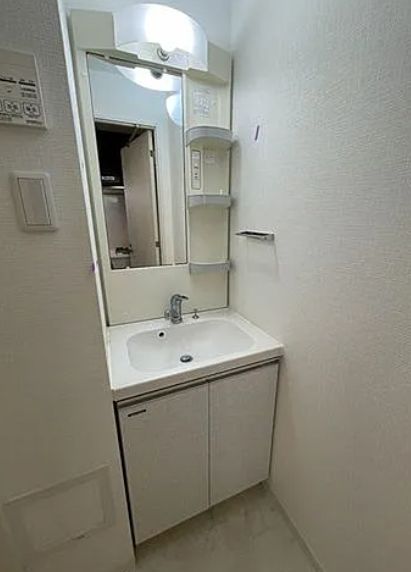 ＪＲ山手線 鶯谷駅 徒歩9分 12階建 築15年の内装写真