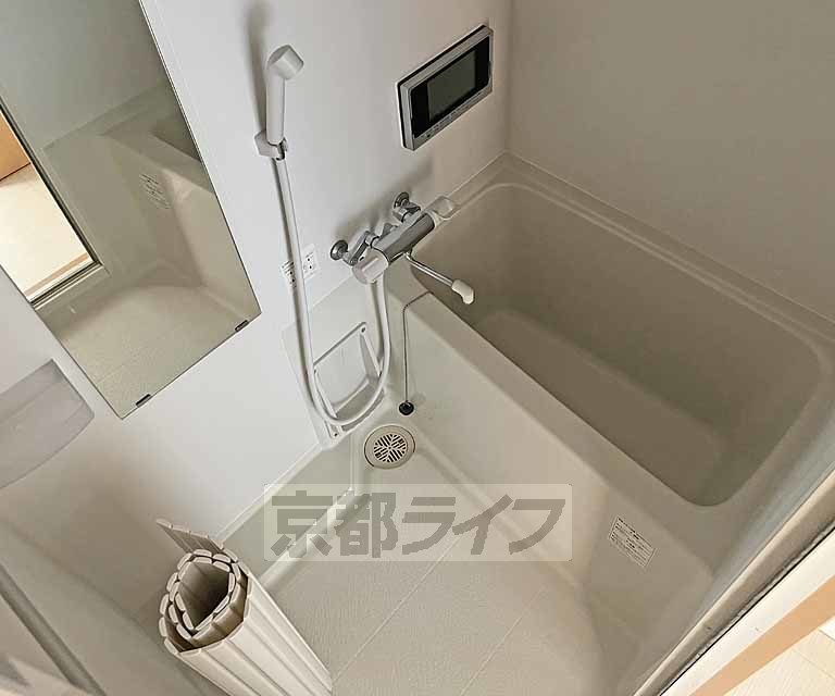 バス・シャワールーム　ゆったりくつろげるお風呂です。