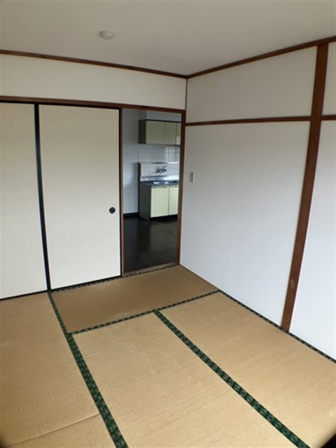 ＪＲ常磐線 土浦駅 徒歩14分 4階建 築38年の居間写真