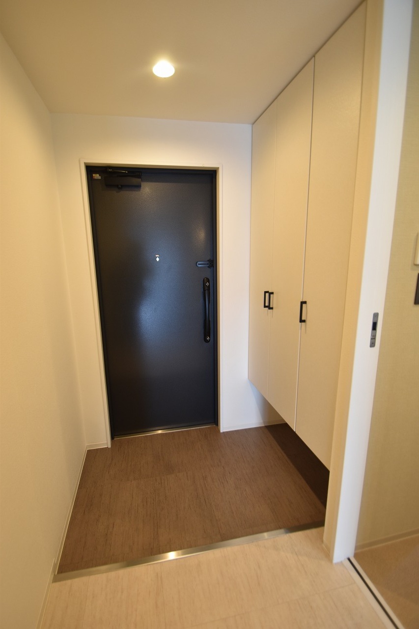 セントヒルズ的場町の玄関写真