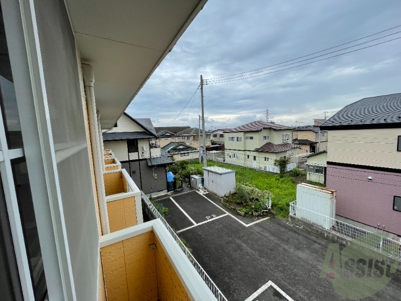 バルコニー　お部屋の外部スペースはこのようになっております。